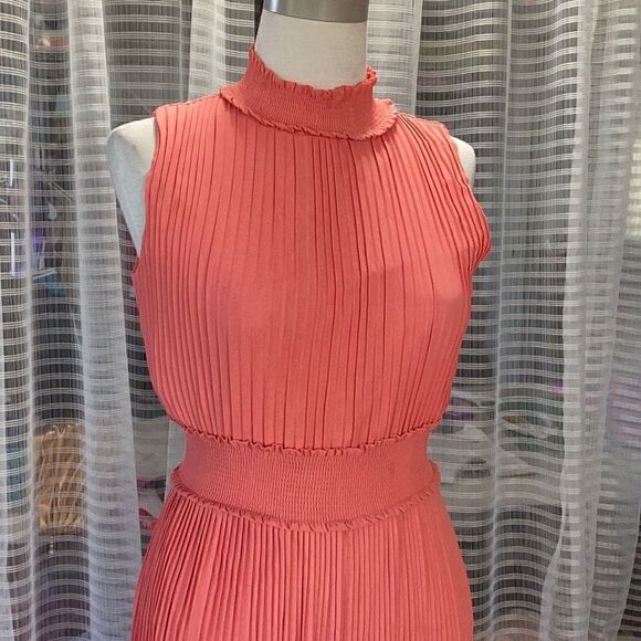 Nanette Lepore Mock Neck Pleated Jumpsuit Coral Women’s 4 - Picture 5 of 9